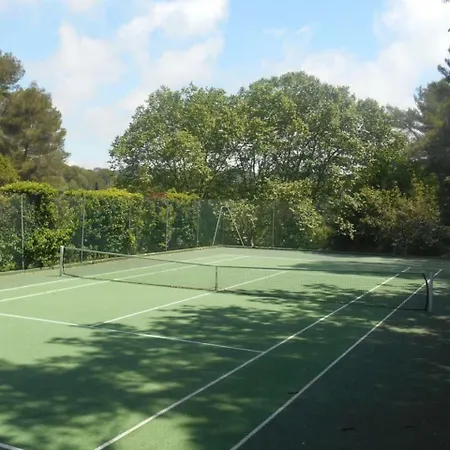 Apartment Proche Plages Dans Superbe Avec Piscine, Tennis Et Wifi *